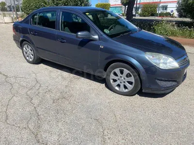 Usado Opel Astra Enjoy 100 CV (73 kW) 2008 Gris / plata Berlina