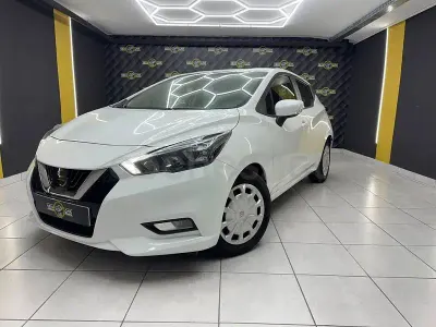 Usado Nissan Micra Acenta 92 CV (67 kW) 2023 Blanco Utilitario