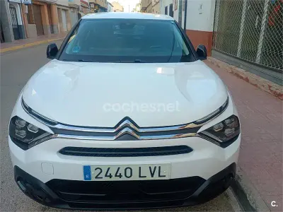 Usado Citroën C4 Feel 130 CV (95 kW) 2021 Blanco Berlina