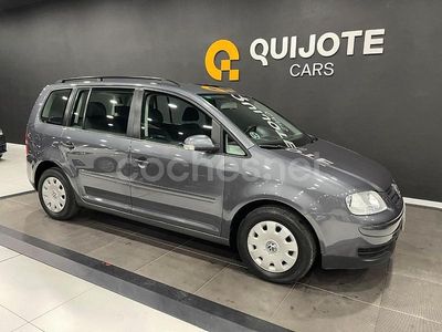 Gris / plata Usado 2006 VW Touran Advance Monovolumen | 7500 € (Caro)