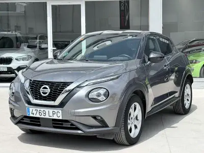 Usado Nissan Juke Tekna 114 CV (83 kW) 2021 Gris / plata SUV