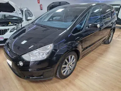 Usado Ford S-MAX Titanium 140 CV (102 kW) 2009 Negro Monovolumen