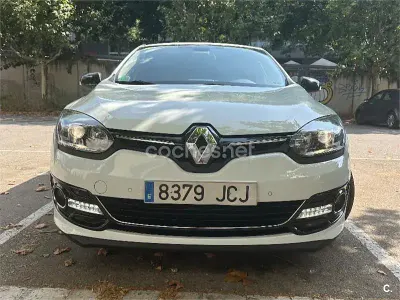 Usado Renault Mégane Bose Edition 130 CV (95 kW) 2015 Blanco Berlina