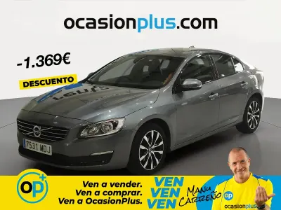 Usado Volvo S60 Kinetic 150 CV (110 kW) 2018 Gris Berlina