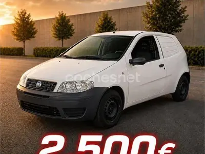 Usado Fiat Punto Classica 70 CV (51 kW) 2007 Blanco Utilitario