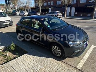 Usado Seat Ibiza Style Plus 90 CV (66 kW) 2019 Azul Berlina