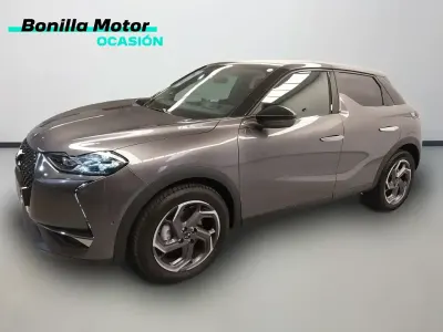Usado DS Automobiles DS3 Crossback Grand Chic 155 CV (114 kW) 2019 Gris / plata SUV