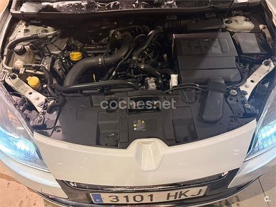 Usado Renault Mégane Dynamique 115 CV (84 kW) 2012 Blanco Berlina