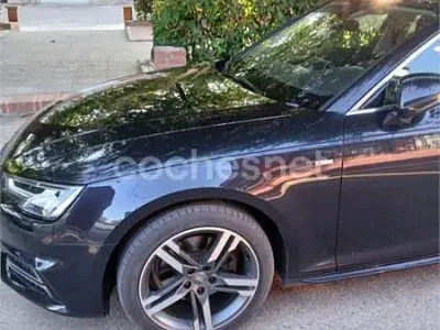 Usado Audi A4 Design 150 CV (110 kW) 2018 Azul Berlina