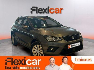 Usado Seat Arona Ecomotive 95 CV (69 kW) 2018 Gris SUV