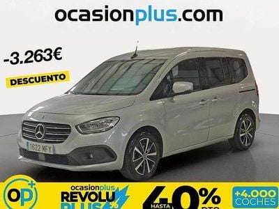 Usado Mercedes 180 116 CV (85 kW) 2023 Plateado Berlina