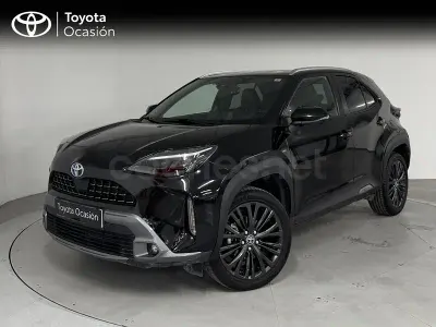 Usado Toyota Yaris Cross 116 CV (85 kW) 2022 Negro SUV