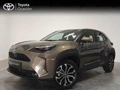 Usado Toyota Yaris Cross Active 116 CV (85 kW) 2022 Marrón SUV