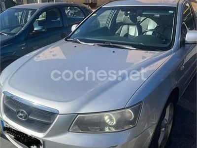 Usado Hyundai Sonata Comfort 140 CV (102 kW) 2007 Gris / plata Berlina