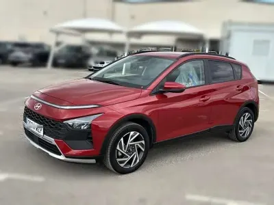 Usado Hyundai Bayon 101 CV (74 kW) 2025 Rojo SUV