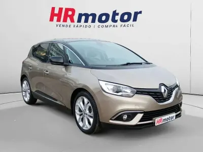 Usado Renault Scénic IV LIMITED 120 CV (88 kW) 2019 Beige Monovolumen