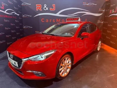 Usado Mazda 3 Luxury 120 CV (88 kW) 2017 Rojo Berlina