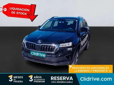 Usado Skoda Karoq Ambition 116 CV (85 kW) 2023 Negro SUV