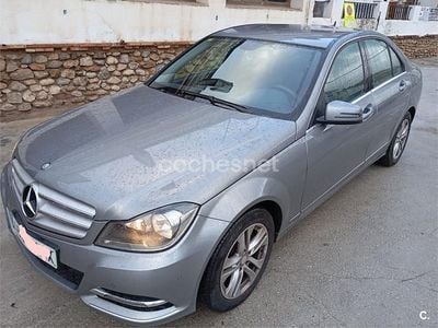 Usado Mercedes C220 Avantgarde 170 CV (125 kW) 2013 Gris / plata Berlina