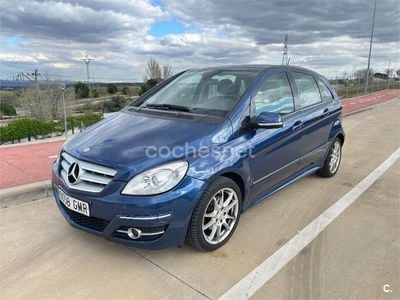 Mercedes B180