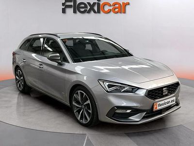 Usado Seat Leon FR 150 CV (110 kW) 2021 Gris Familiar