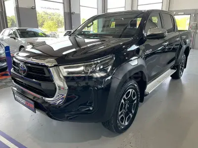 Nuevo Toyota HiLux 204 CV (150 kW) 2025 Beige Pickup/Camioneta
