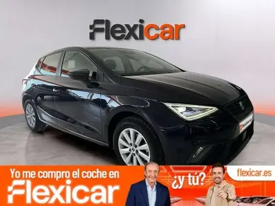 Usado Seat Ibiza Style Plus 110 CV (80 kW) 2022 Azul Utilitario