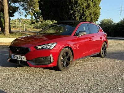 Usado Cupra Leon 190 CV (139 kW) 2024 Rojo Berlina