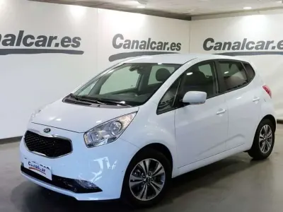 Usado Kia Venga 124 CV (91 kW) 2016 Blanco Utilitario