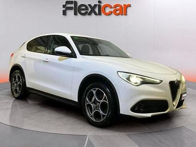 Usado Alfa Romeo Stelvio Executive 190 CV (139 kW) 2019 Blanco SUV