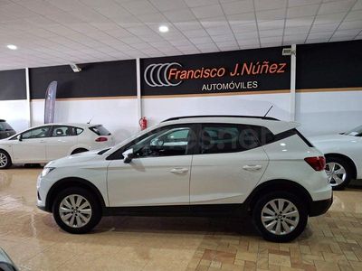 Usado Seat Arona Style 95 CV (69 kW) 2019 Blanco SUV