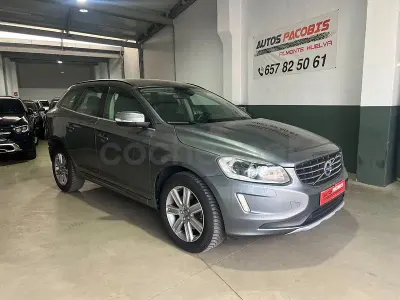 Usado Volvo XC60 Momentum 150 CV (110 kW) 2016 Gris / plata SUV