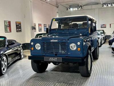 Usado Land Rover Defender 111 CV (81 kW) 1991 Azul SUV