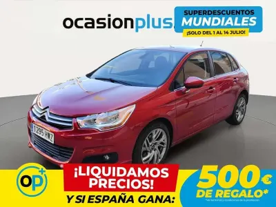 Usado Citroën C4 92 CV (67 kW) 2014 Rojo Utilitario