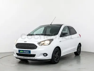 Usado Ford Ka Plus Ultimate 85 CV (62 kW) 2018 Blanco Utilitario