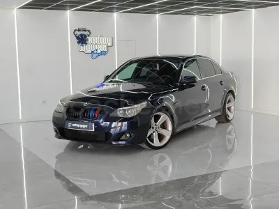Usado BMW 530 Comfort Edition 193 CV (141 kW) 2004 Azul Berlina