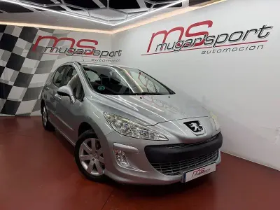 Usado Peugeot 308 Sport 120 CV (88 kW) 2010 Gris / plata Berlina
