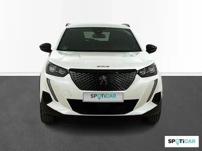 Usado Peugeot 2008 Allure 100 CV (73 kW) 2023 Blanco SUV