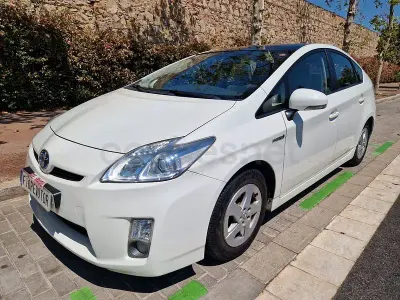 Usado Toyota Prius Advance 136 CV (100 kW) 2011 Blanco Berlina