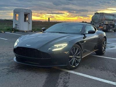 Aston Martin DB11