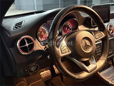 Usado Mercedes CLA200 Shooting Brake AMG line 136 CV (100 kW) 2016 Blanco Familiar