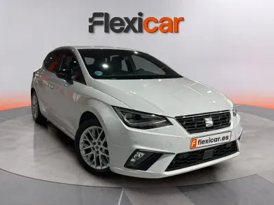 Usado Seat Ibiza FR 110 CV (80 kW) 2024 Blanco Utilitario