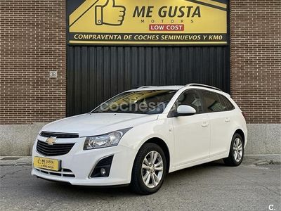 Usado Chevrolet Cruze LTZ 140 CV (102 kW) 2014 Blanco Familiar