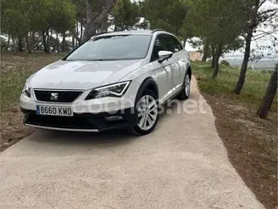 Usado Seat Leon ST 4Drive 150 CV (110 kW) 2018 Blanco Familiar