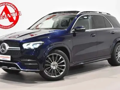 Usado Mercedes 320 AMG line 321 CV (236 kW) 2020 Azul SUV