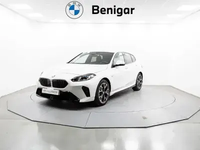 Begagnad BMW 120 Comfort Edition 190 HK (139 kW) 2025 Vit Halvkombi