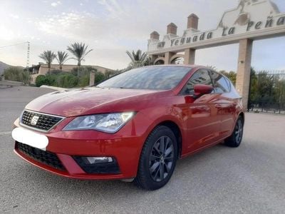 Begagnad Seat Leon Reference 115 HK (84 kW) 2018 Röd