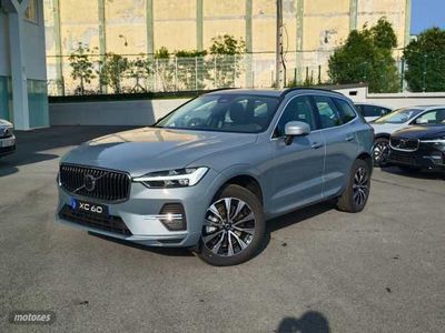 Gris Usado 2023 Volvo XC60 Core SUV | 47.900 € (Caro)