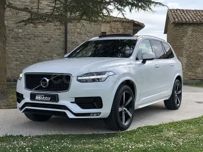 Usado Volvo XC90 R-Design 235 CV (172 kW) 2022 Blanco SUV