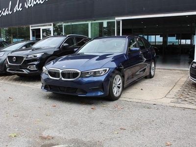 Usado BMW 318 150 CV (110 kW) 2020 Azul Familiar
